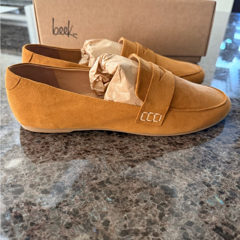 NWT~ Beek Moorhen Penny Loafers in Caramel - Picture 3 of 6